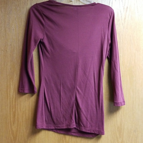 Alloy burgundy top - Picture 2 of 2